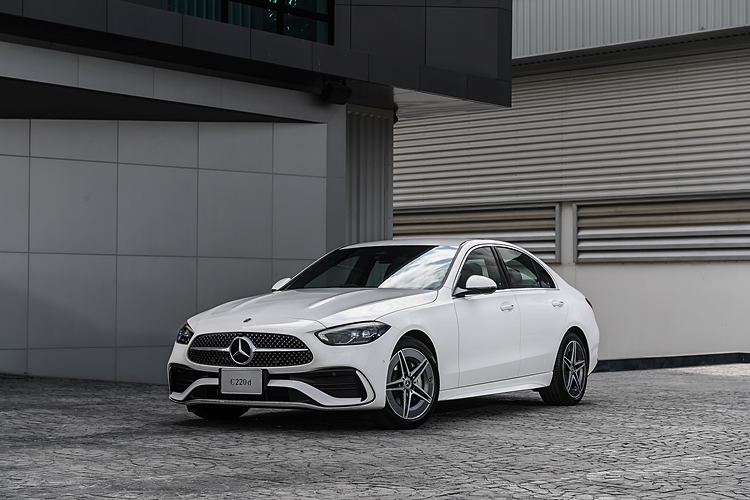 รูปภาพ เมอร์เซเดส-เบนซ์ Mercedes-benz C-Class C 220 d AMG Line Night Edition ปี 2026