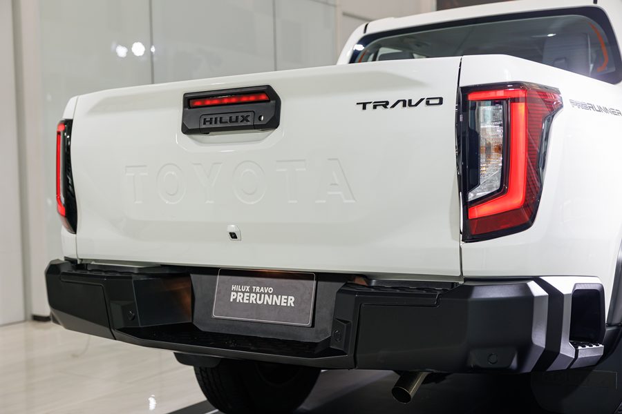 รูปภาพ โตโยต้า Toyota Hilux Travo Double Cab 4TREX 2.8 Premium MT ปี 2025