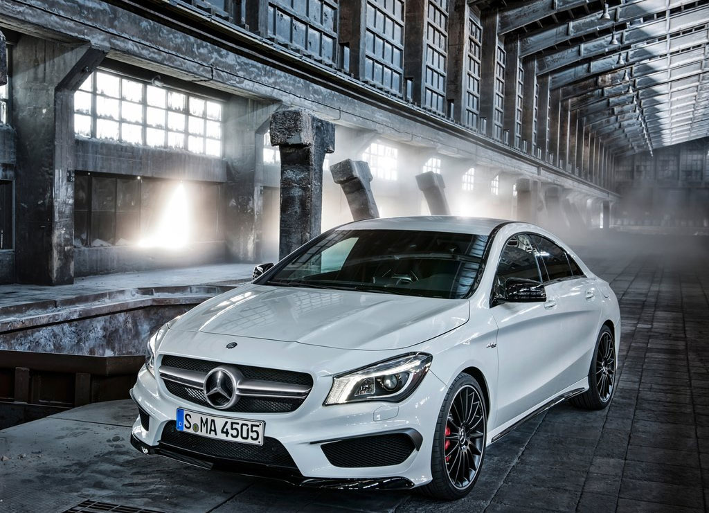 รูปภาพ เมอร์เซเดส-เบนซ์ Mercedes-benz AMG CLA 45 AMG 4Matic ปี 2014