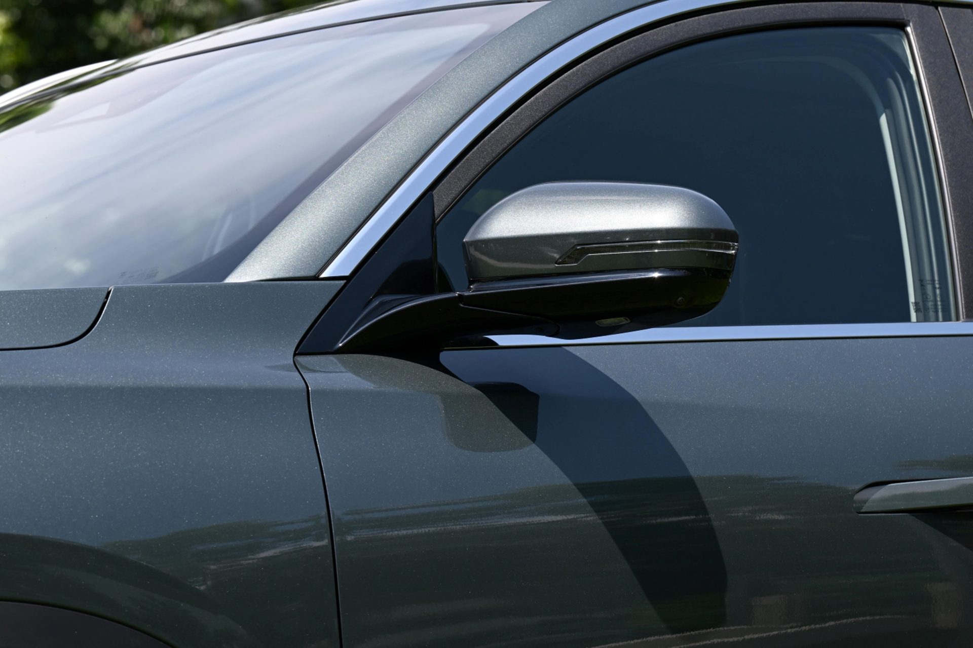 รูปภาพ เฌอรี่ Chery Tiggo8 CSH PHEV 2WD ESTEEM ปี 2025