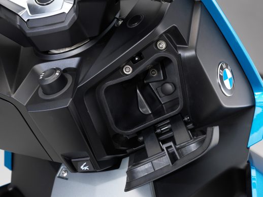 รูปภาพ บีเอ็มดับเบิลยู BMW C 400 X ปี 2019