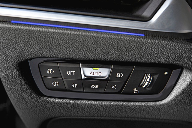 รูปภาพ บีเอ็มดับเบิลยู BMW Series 3 330i M Sport MY19 ปี 2019