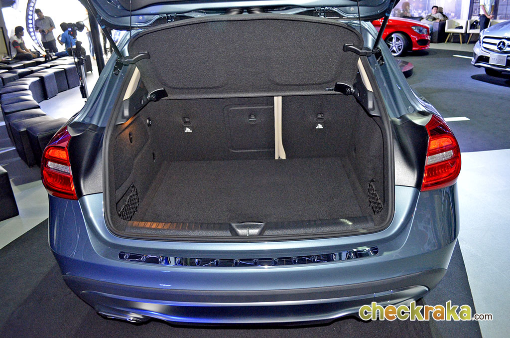 รูปภาพ เมอร์เซเดส-เบนซ์ Mercedes-benz GLA-Class GLA 200 Urban ปี 2014