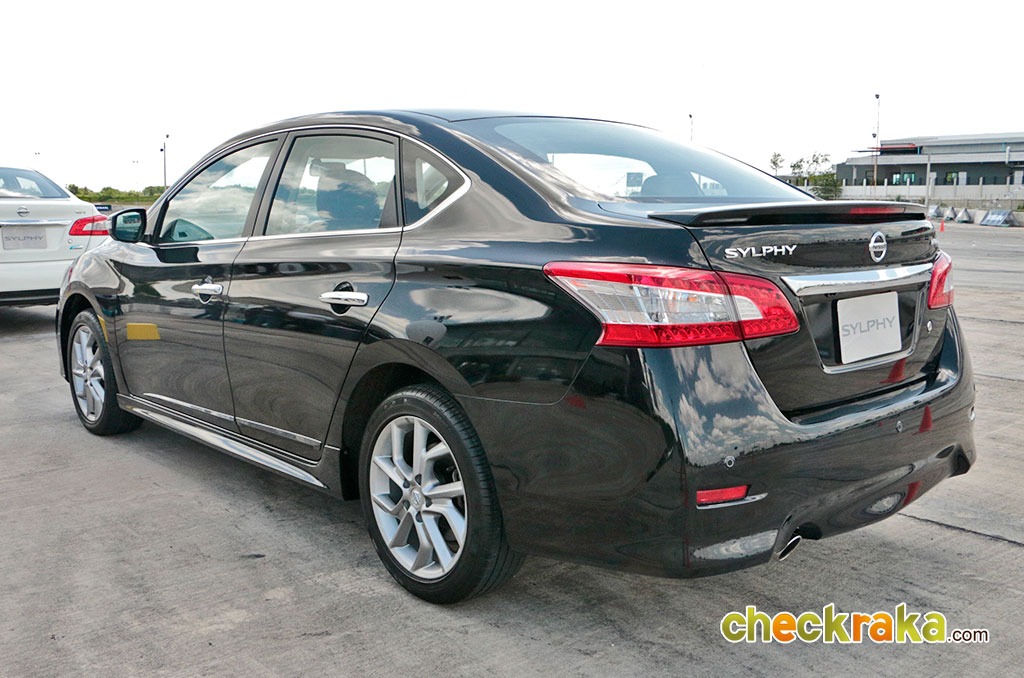รูปภาพ นิสสัน Nissan Sylphy 1.6 DIG Turbo ปี 2015