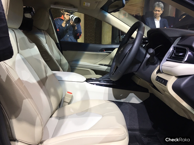 รูปภาพ โตโยต้า Toyota Camry 2.0 G MY2019 ปี 2019