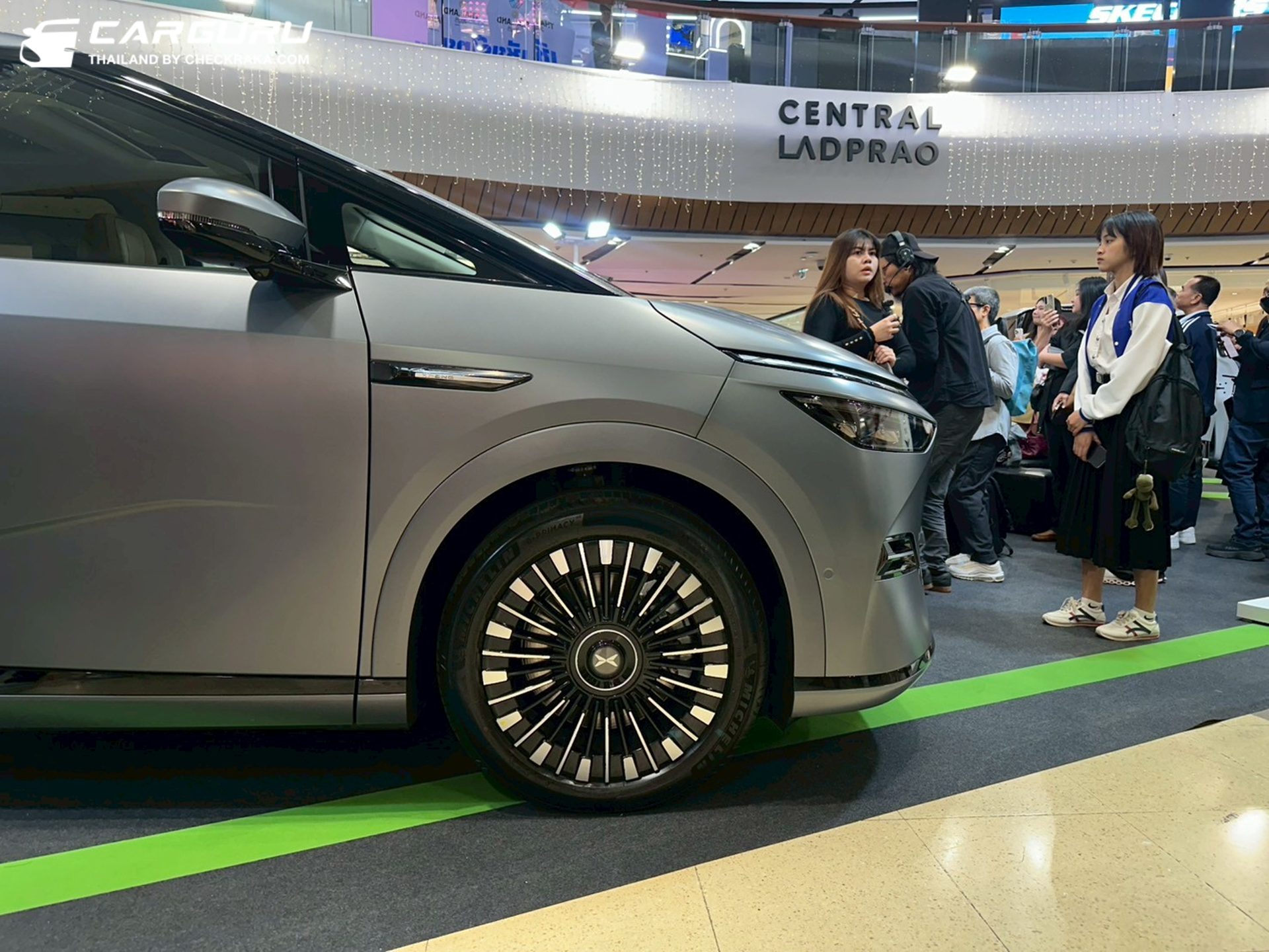 รูปภาพ เอ็กซ์เผิง Xpeng-X9 Executive Special Color Edition-ปี 2026