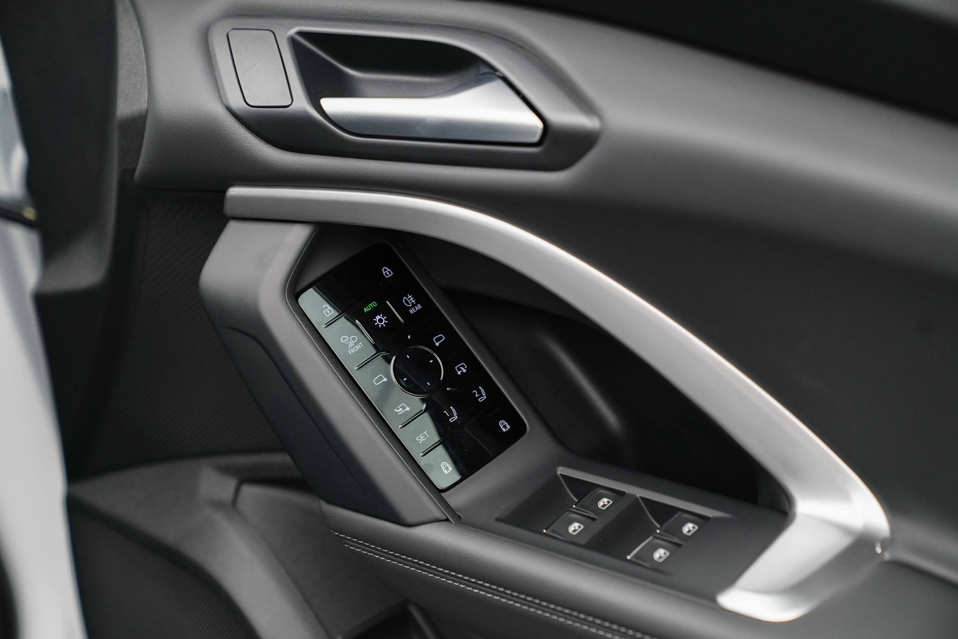 รูปภาพ อาวดี้ Audi Q5 Sportback e hybrid quattro Tech Pro ปี 2025