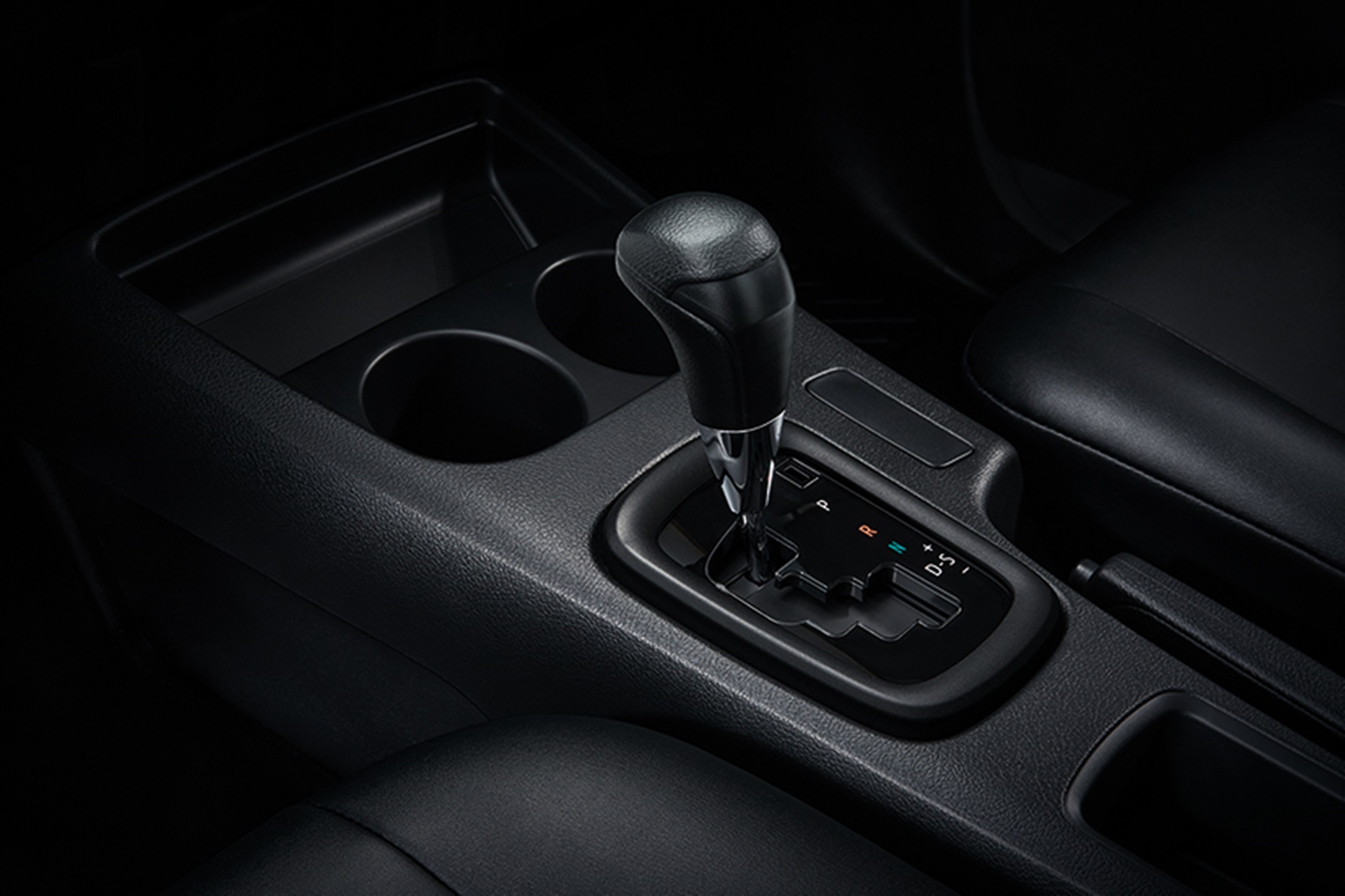 รูปภาพ โตโยต้า Toyota Hiliux Champ 2.4 Diesel AT SWB Attractive Package ปี 2025