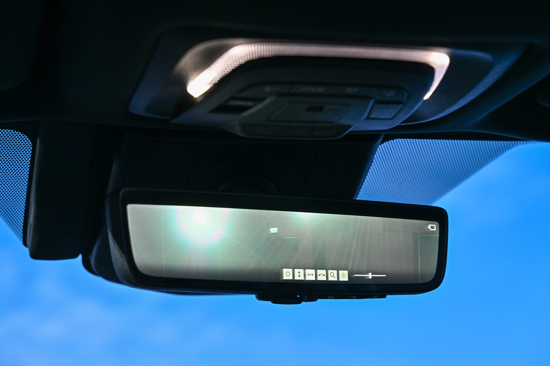 รูปภาพ โตโยต้า Toyota bZ bZ4X AWD ปี 2025