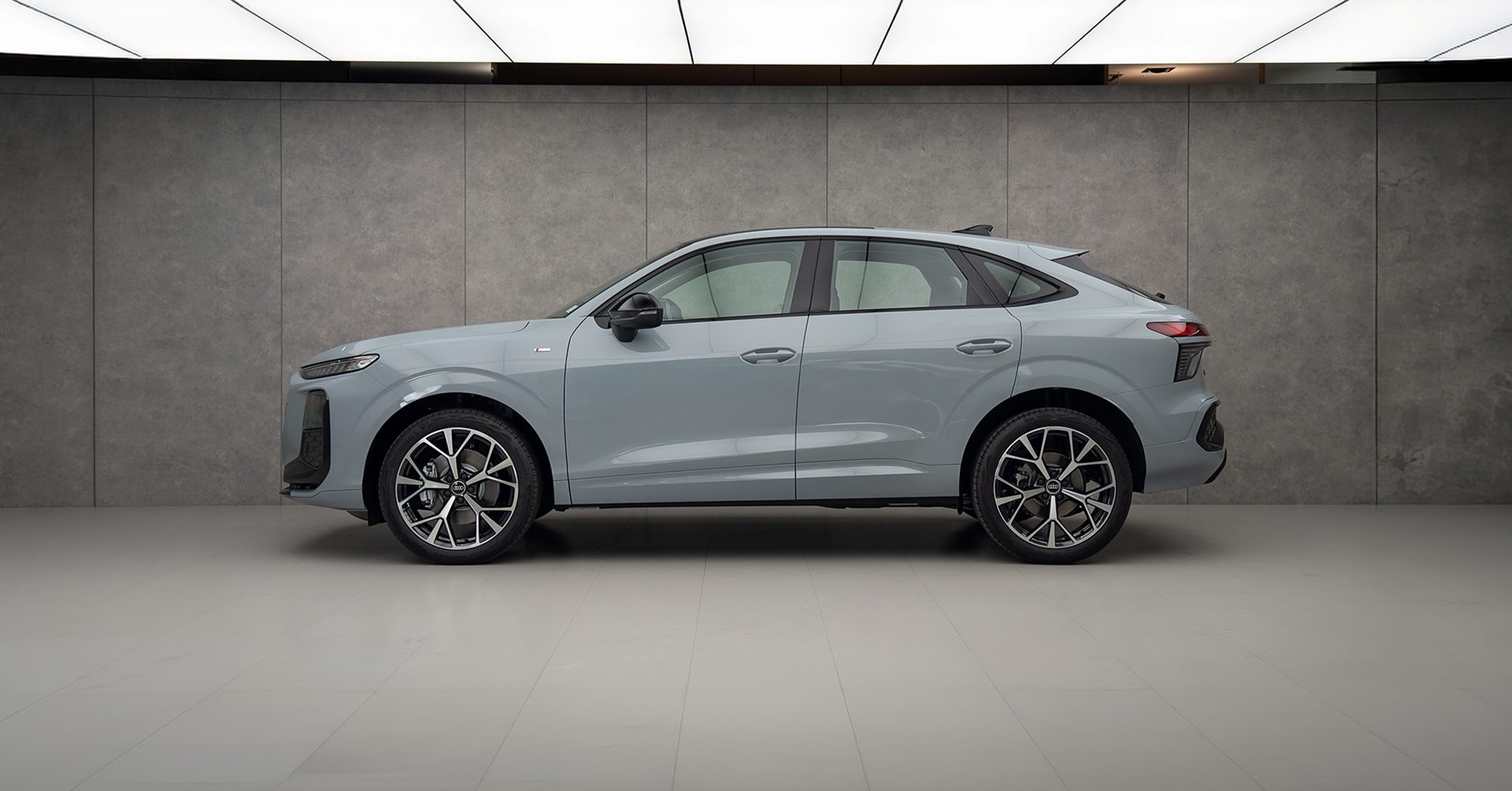 รูปภาพ อาวดี้ Audi-Q3 Sportback quattro S line Tech Pro-ปี 2026