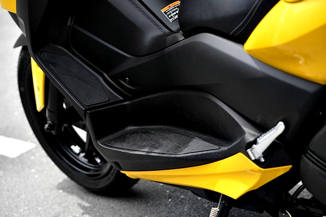 รูปภาพ ยามาฮ่า Yamaha XMAX 300 ปี 2017