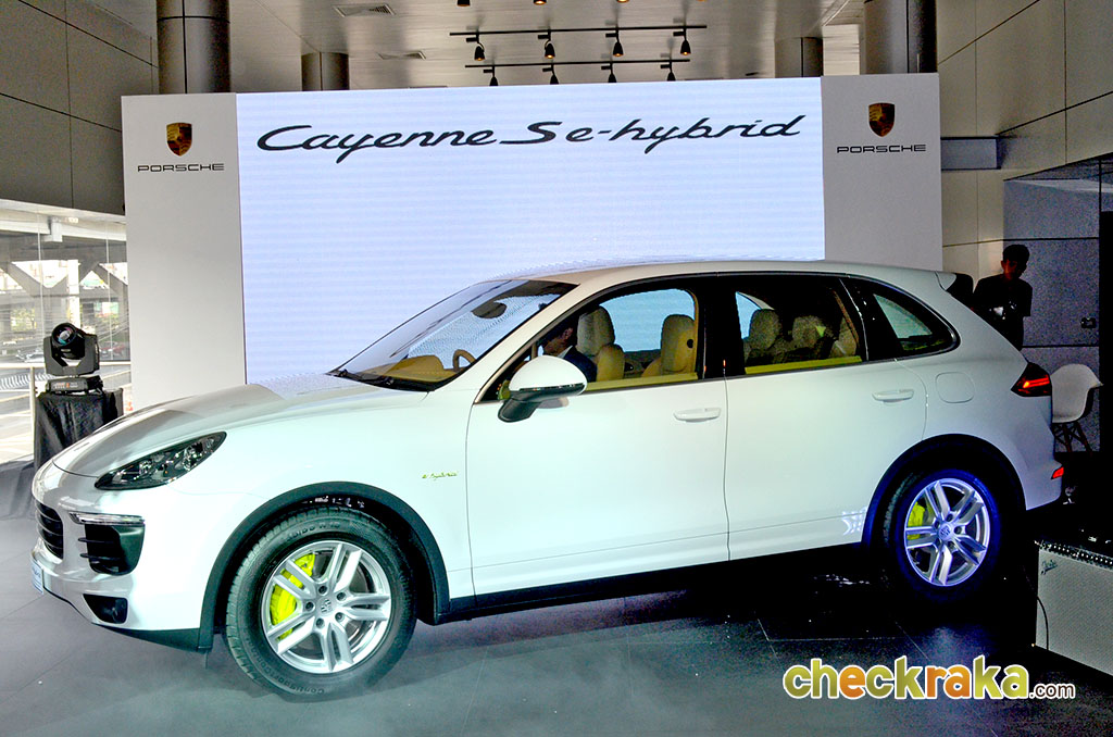 รูปภาพ ปอร์เช่ Porsche Cayenne Turbo S E-Hybrid ปี 2014