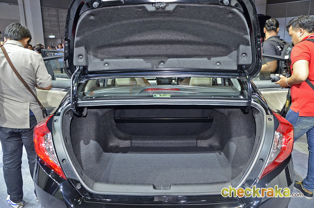 รูปภาพ ฮอนด้า Honda Civic 1.8 EL CVT ปี 2018