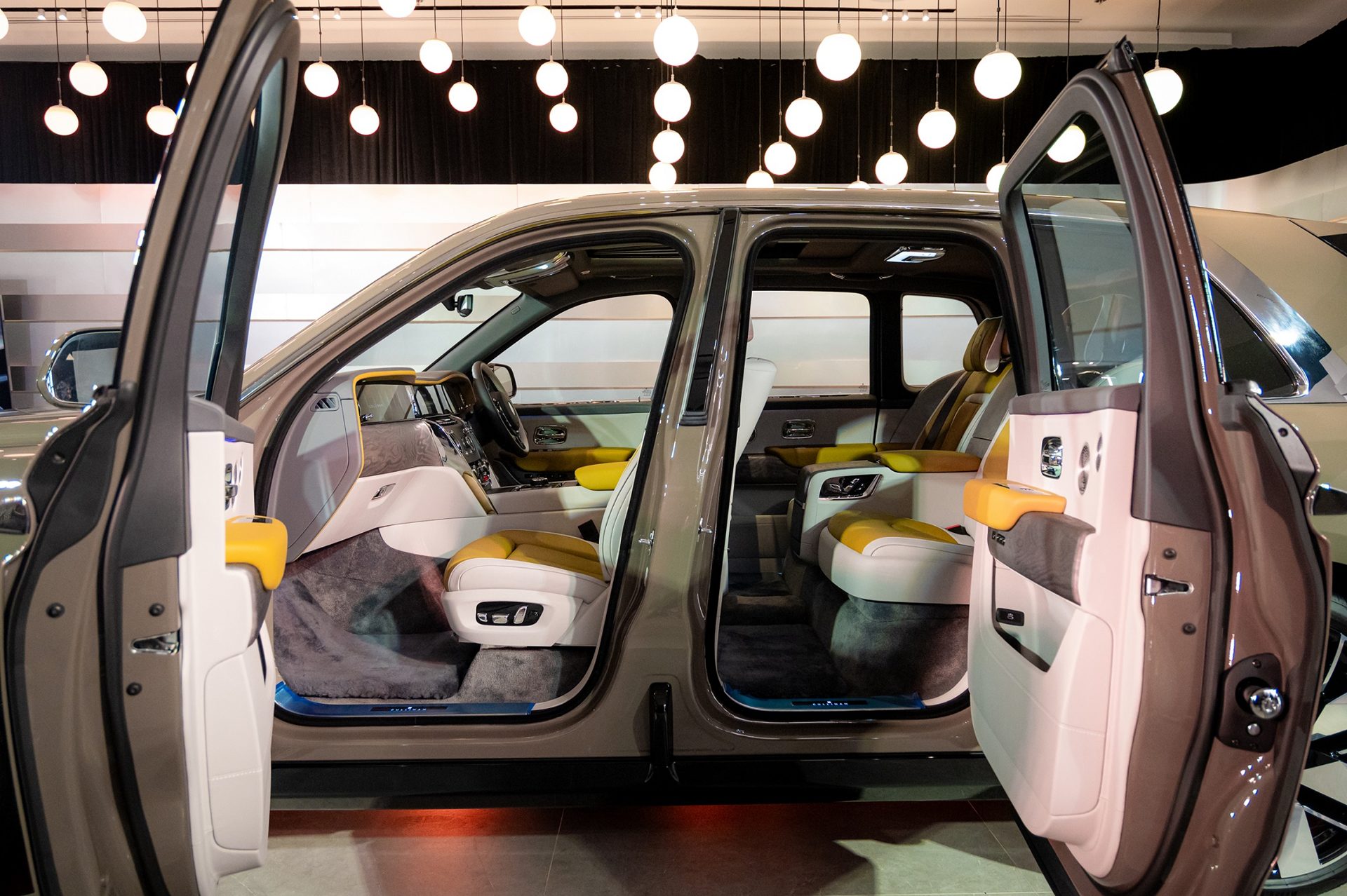 รูปภาพ โรลส์-รอยซ์ Rolls-Royce Cullinan Series II ปี 2024