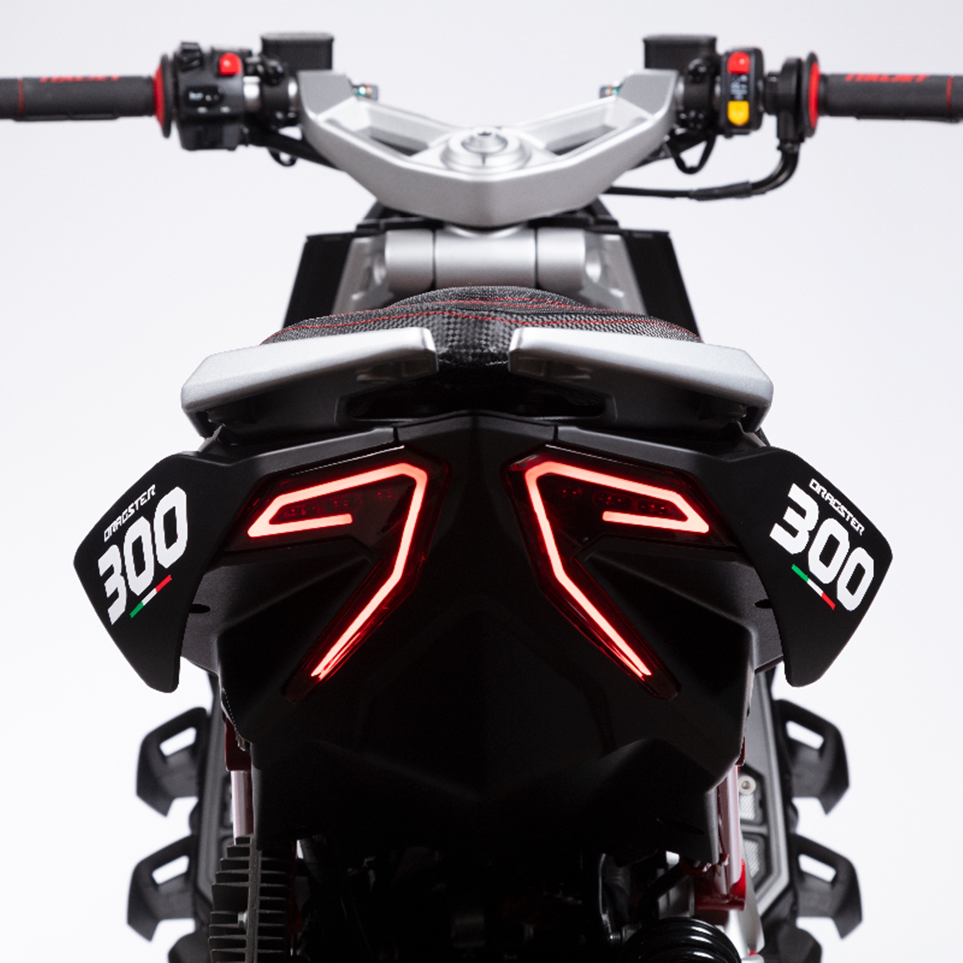 รูปภาพ อิตัลเจ็ท Italjet Dragster 300 Black Edition ปี 2026