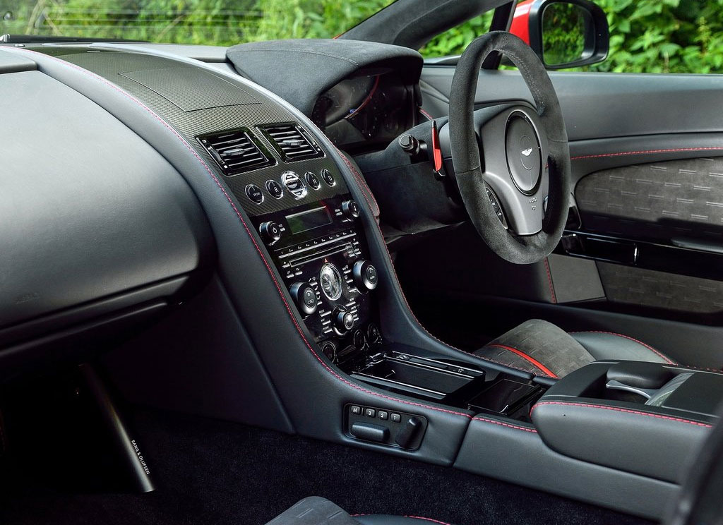 รูปภาพ แอสตัน มาร์ติน Aston Martin Vantage N430 ปี 2015