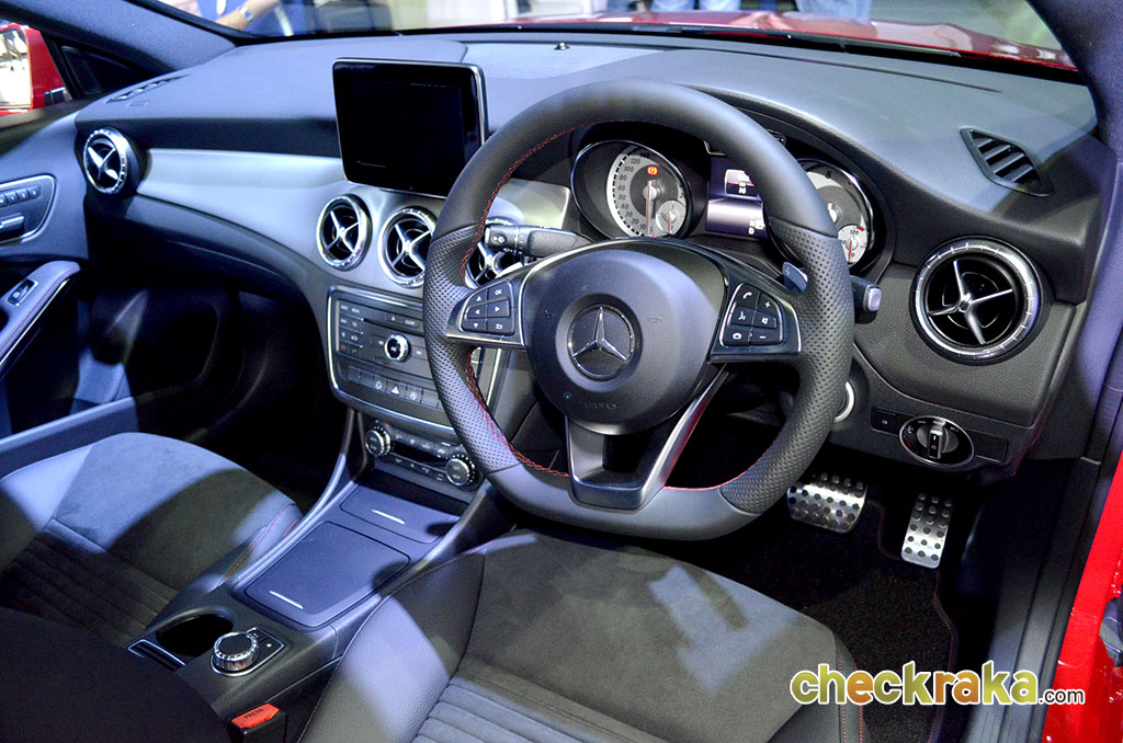 รูปภาพ เมอร์เซเดส-เบนซ์ Mercedes-benz CLA-Class CLA 250 AMG Dynamic ปี 2015