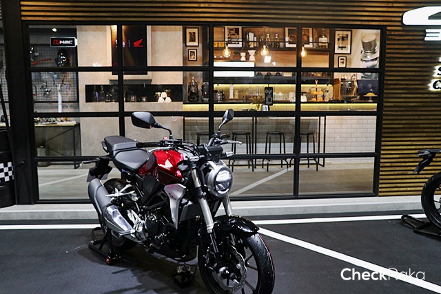 รูปภาพ ฮอนด้า Honda CB 300R MY2018 ปี 2018