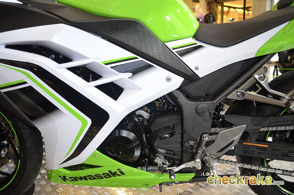 รูปภาพ คาวาซากิ Kawasaki Ninja 300 ABS KRT Edition ปี 2016