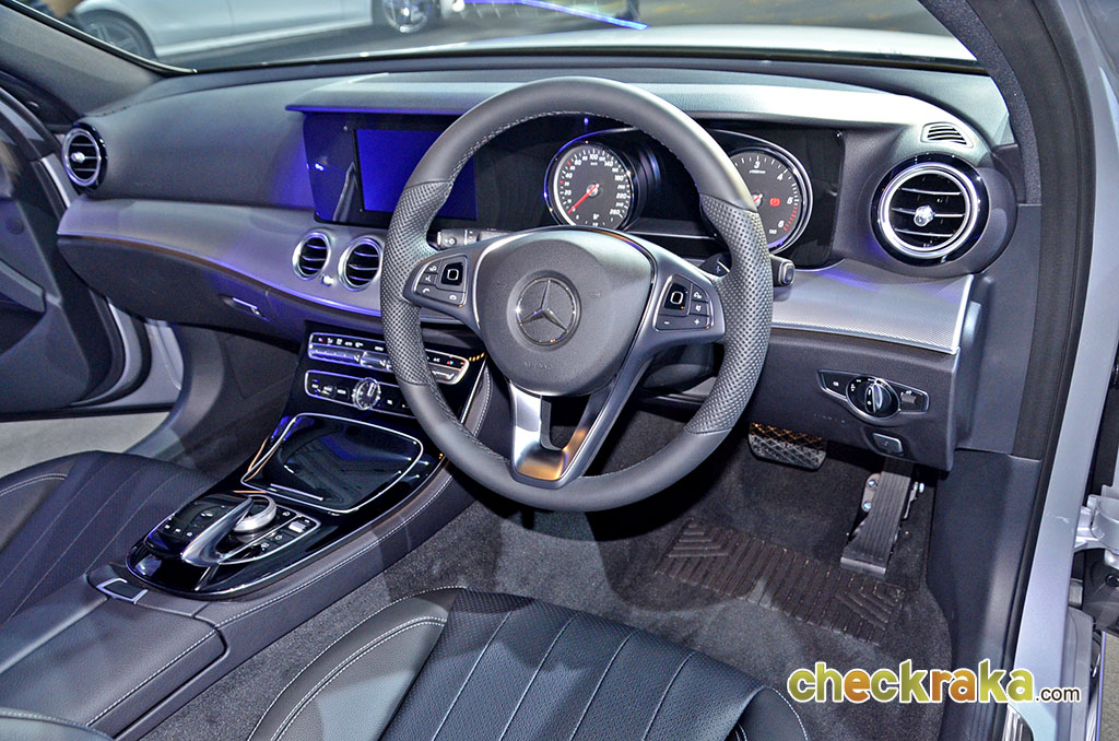 รูปภาพ เมอร์เซเดส-เบนซ์ Mercedes-benz E-Class E 220 D Avantgarde ปี 2017