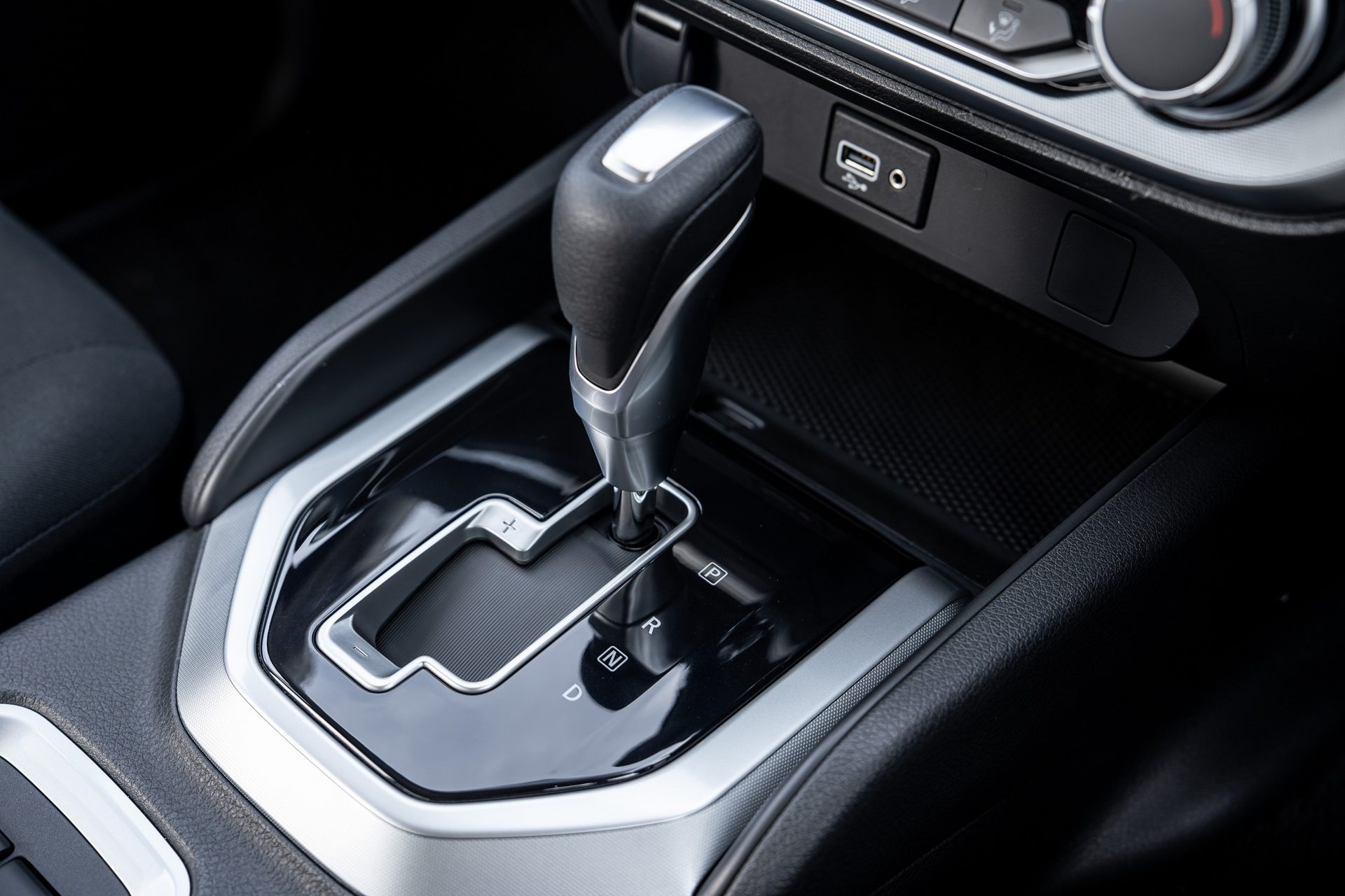 รูปภาพ นิสสัน Nissan Navara King Cab Calibre SL 7AT ปี 2025