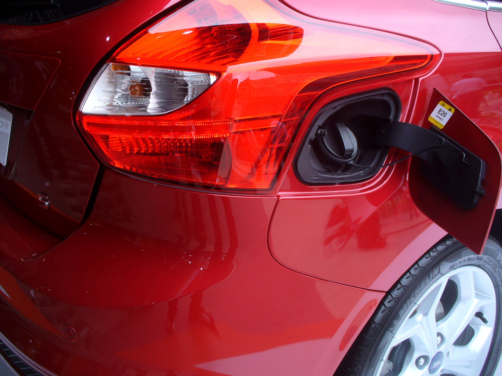 รูปภาพ ฟอร์ด Ford Focus 5Dr 2.0L Ti-VCT GDi Sport+ PowerShift AT ปี 2012