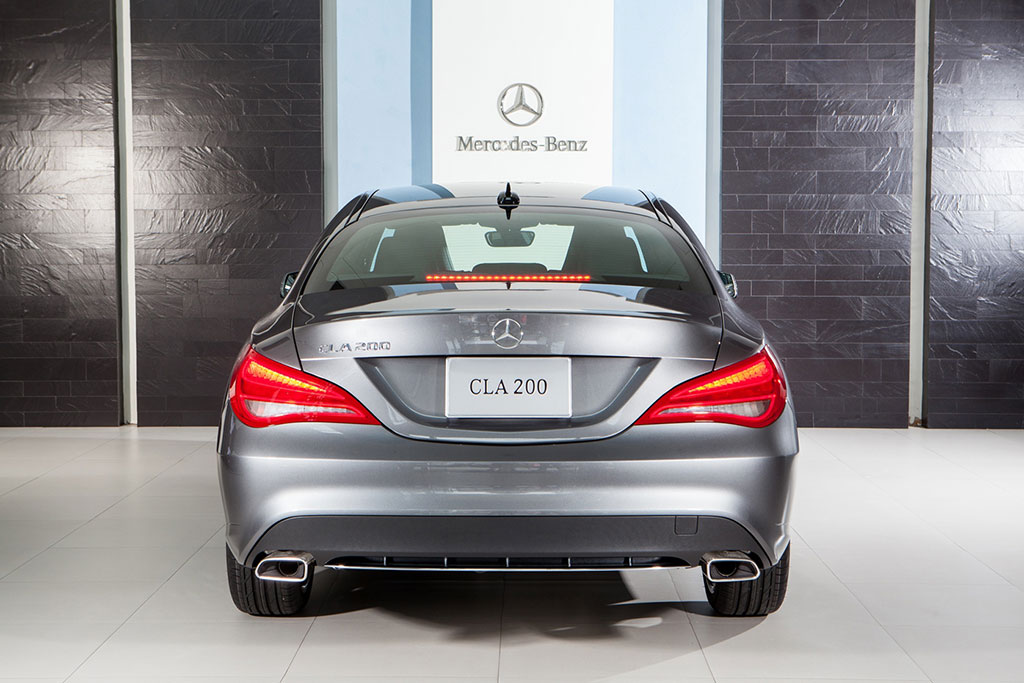 รูปภาพ เมอร์เซเดส-เบนซ์ Mercedes-benz CLA-Class CLA 200 Urban ปี 2015