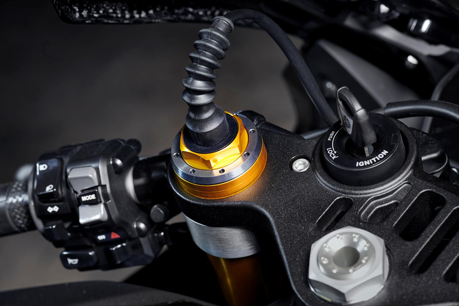 รูปภาพ ยามาฮ่า Yamaha YZF-R1 M (Standard) ปี 2019