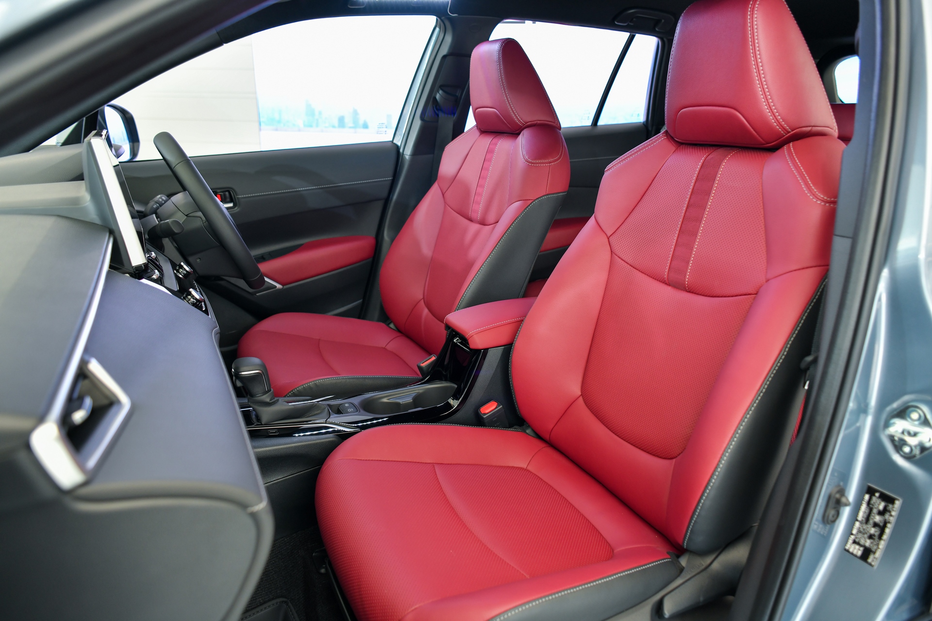 รูปภาพ โตโยต้า Toyota Corolla Cross HEV Premium ปี 2026