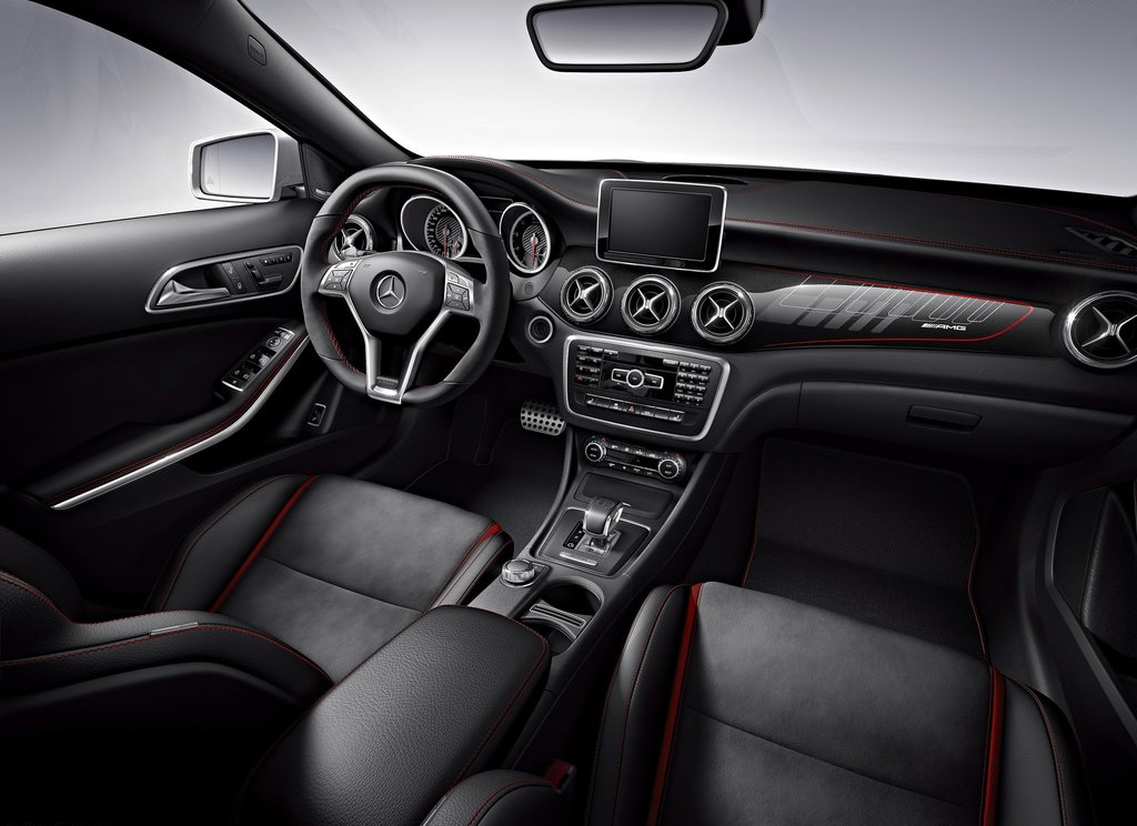 รูปภาพ เมอร์เซเดส-เบนซ์ Mercedes-benz GLA-Class GLA 45 AMG 4Matic ปี 2016