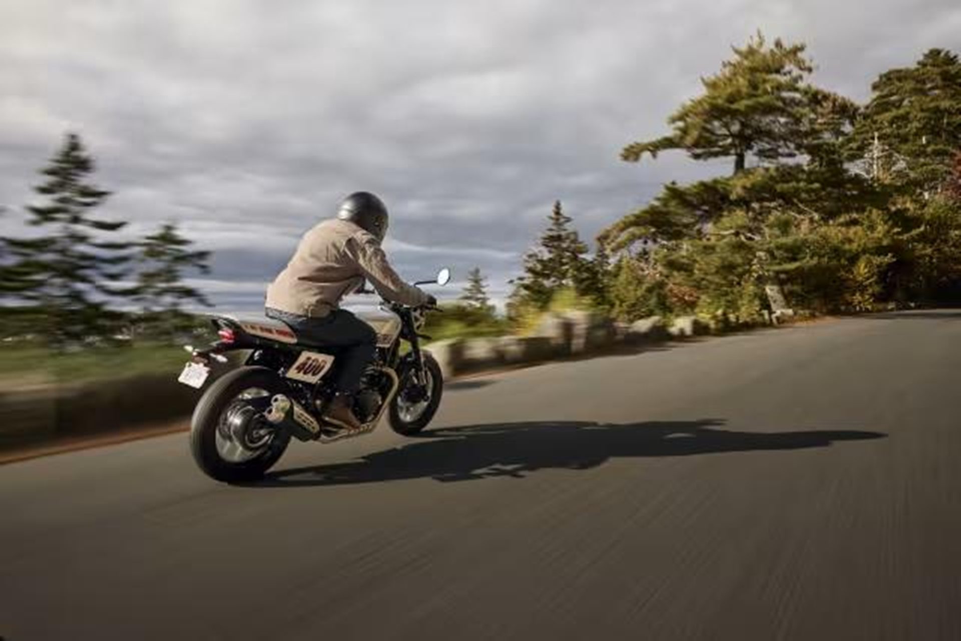 รูปภาพ ไทรอัมพ์ Triumph Tracker 400 ปี 2026