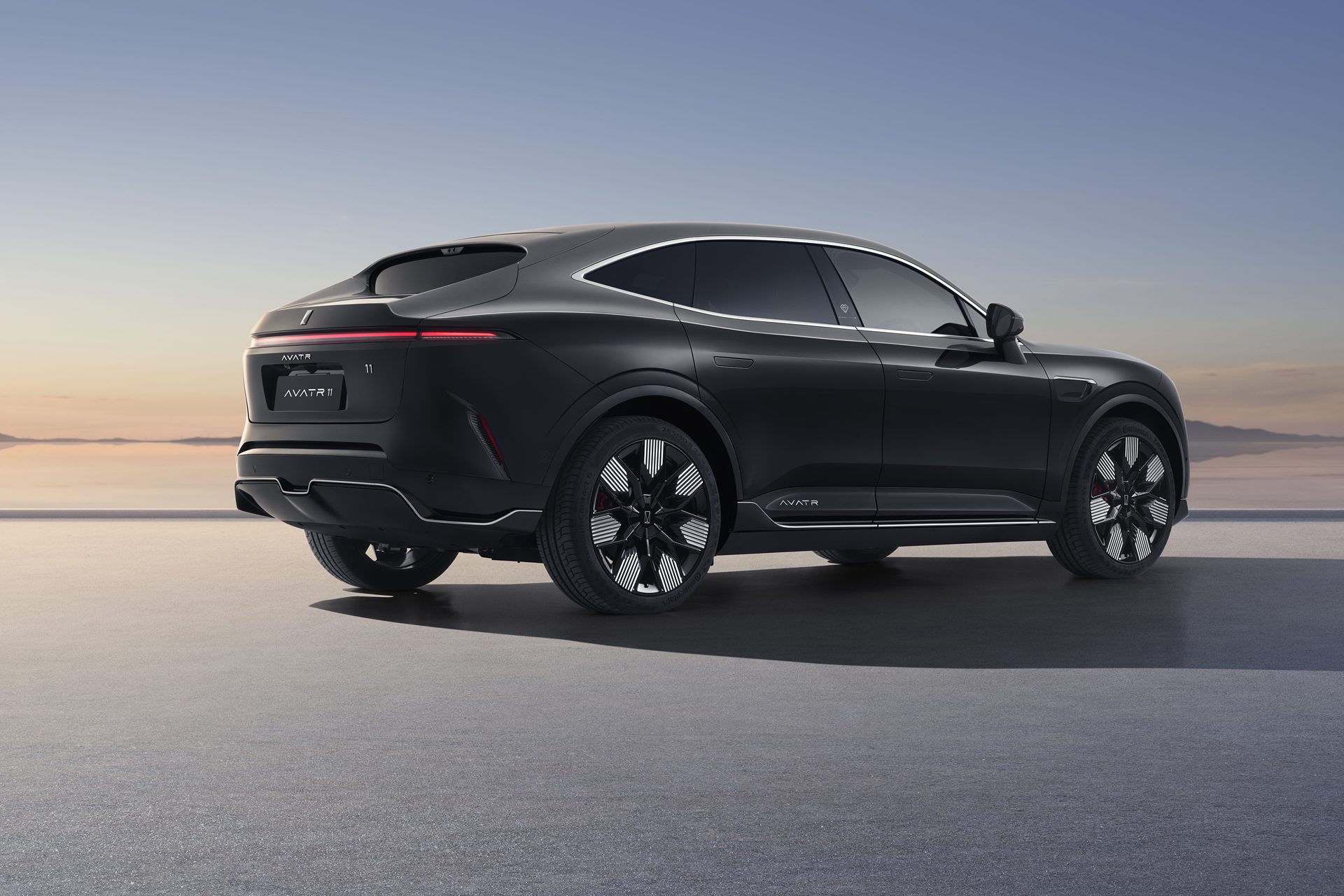 รูปภาพ อวาตาร์ AVATR 11 Royal Edition ปี 2025