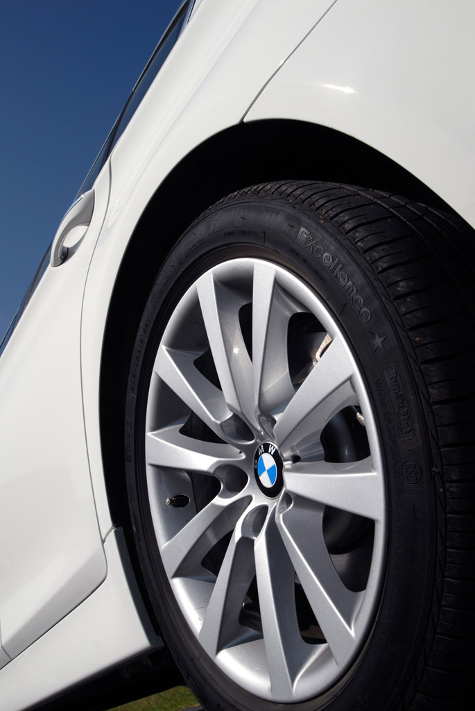 รูปภาพ บีเอ็มดับเบิลยู BMW Series 5 520d ปี 2010