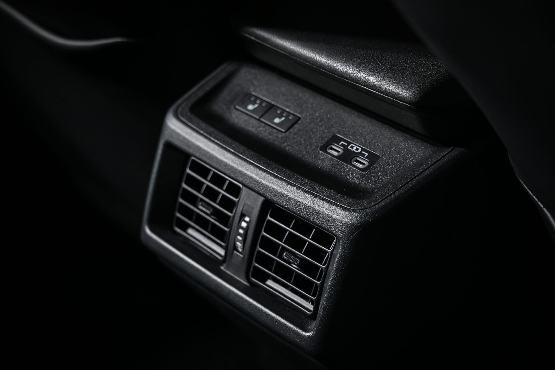 รูปภาพ โตโยต้า Toyota bZ bZ4X AWD ปี 2025