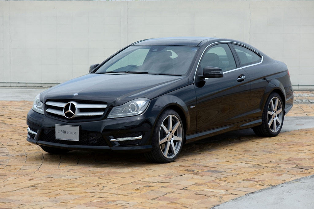 รูปภาพ เมอร์เซเดส-เบนซ์ Mercedes-benz C-Class C250 BlueEFFICIENCY Coupe Edition 1 ปี 2011