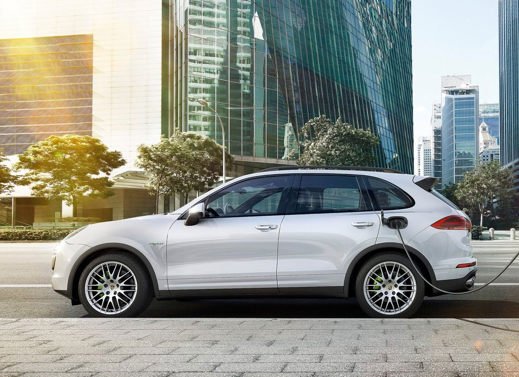 รูปภาพ ปอร์เช่ Porsche Cayenne Turbo S E-Hybrid ปี 2014
