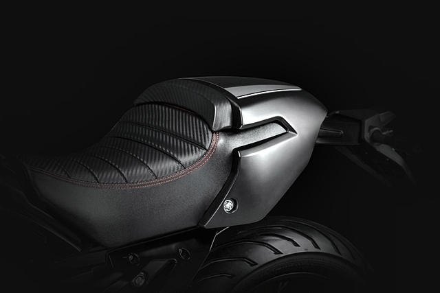 รูปภาพ จีพีเอ็กซ์ GPX Legend Gentleman MY2019 ปี 2019