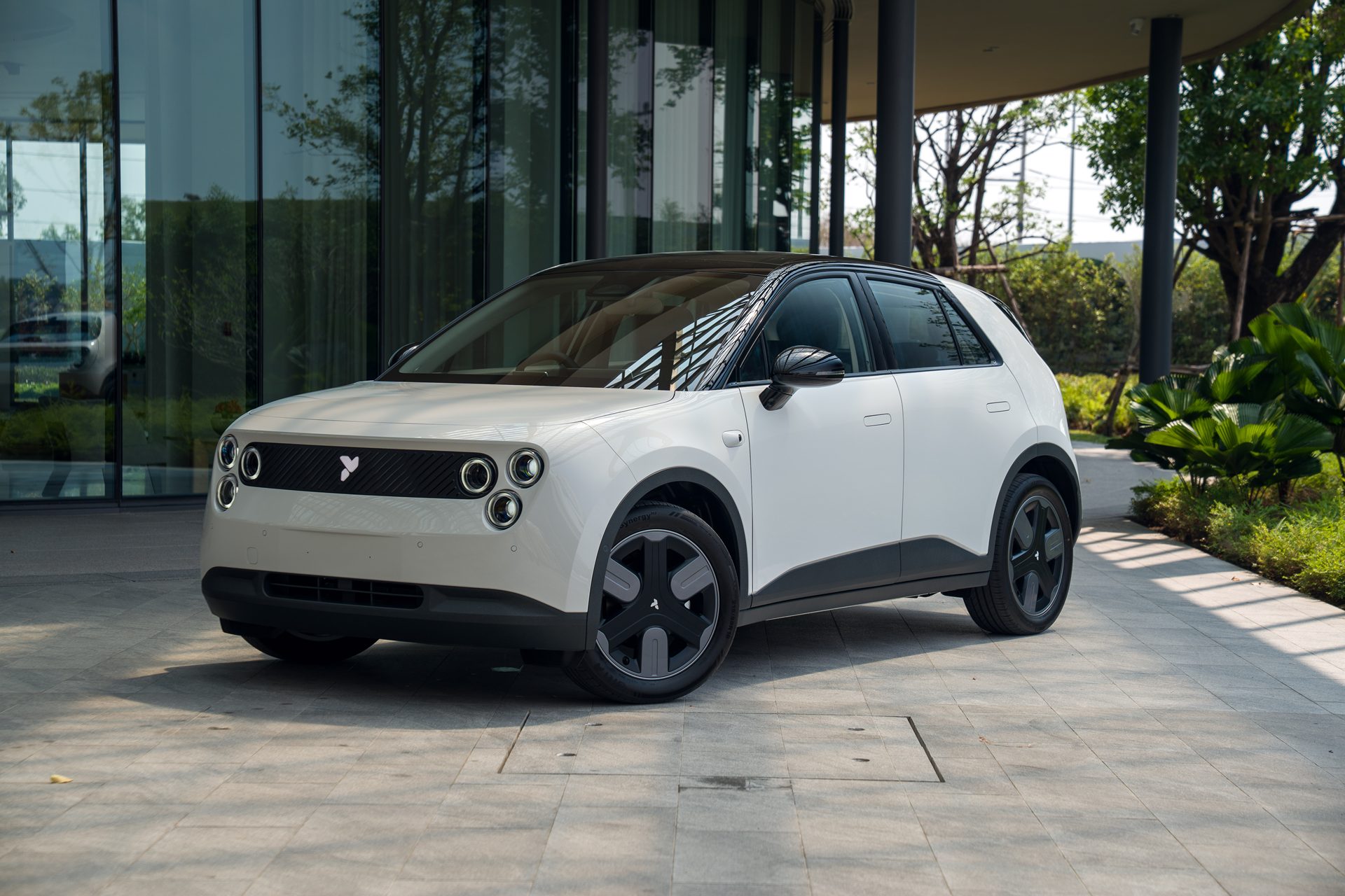 รูปภาพ ไฟเออร์ฟลาย Firefly 400 Standard ปี 2026