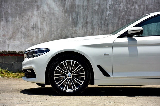 รูปภาพ บีเอ็มดับเบิลยู BMW Series 5 520d Sport ปี 2017