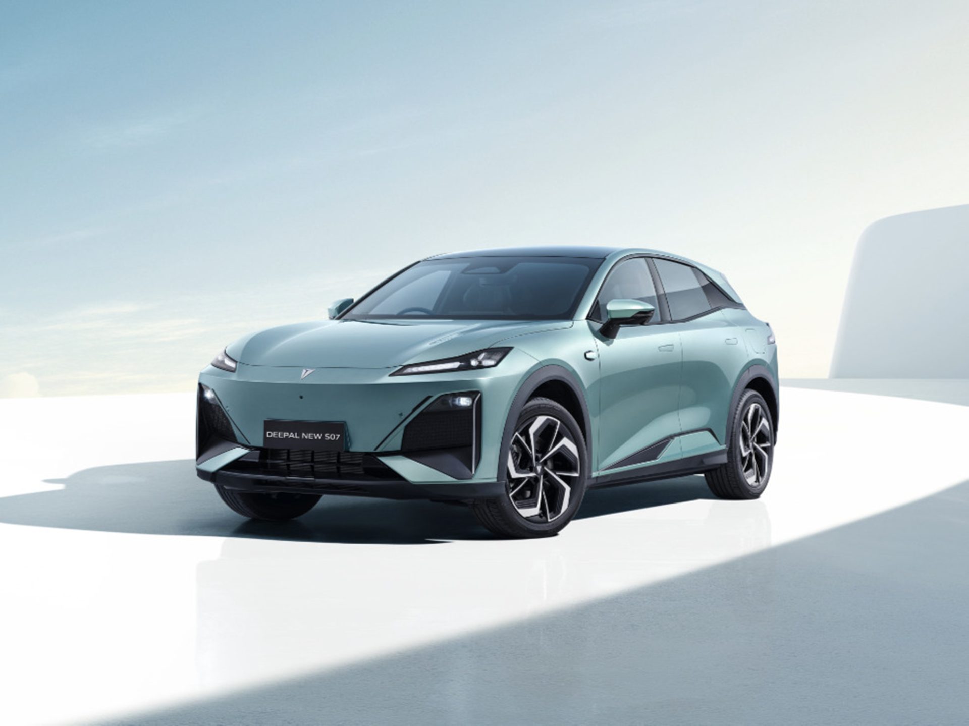 รูปภาพ ดีพอล Deepal SO7 Standard ปี 2025