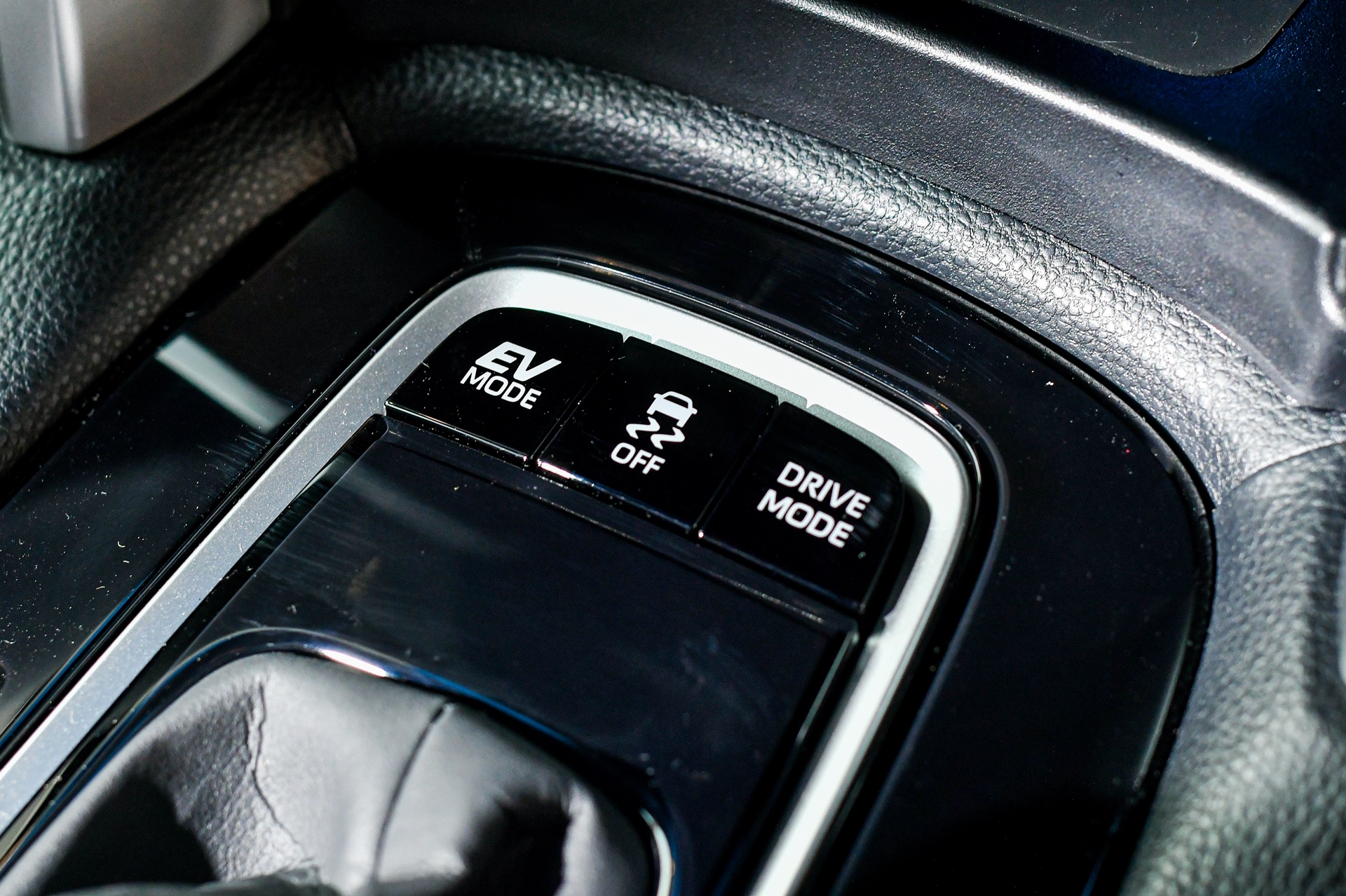 รูปภาพ โตโยต้า Toyota Corolla Cross HEV Premium Luxury ปี 2026