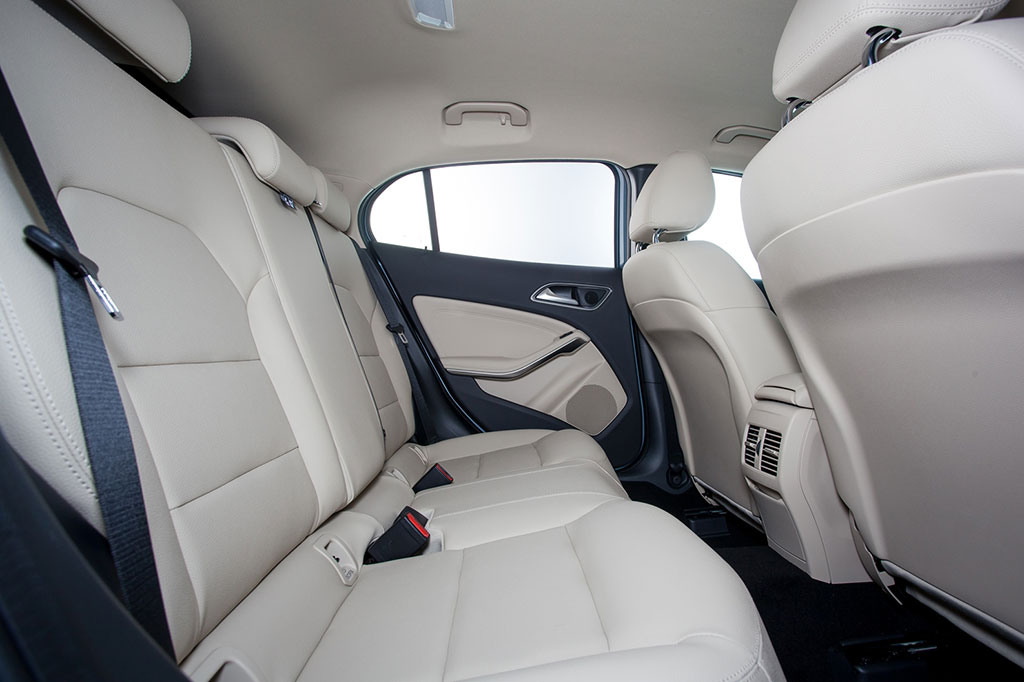 รูปภาพ เมอร์เซเดส-เบนซ์ Mercedes-benz GLA-Class GLA 200 Urban ปี 2014