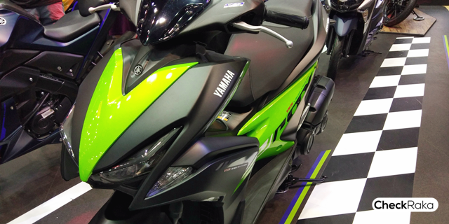 รูปภาพ ยามาฮ่า Yamaha Aerox 155 R Version MY18 ปี 2017