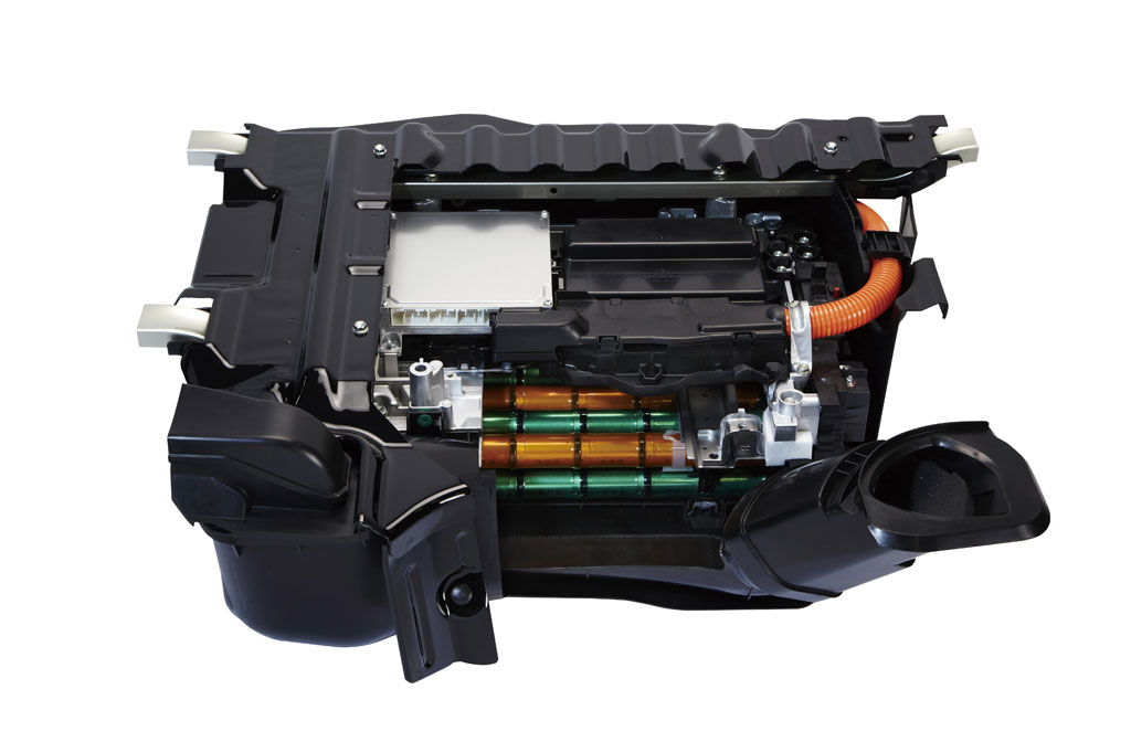 รูปภาพ ฮอนด้า Honda Jazz Hybrid ปี 2012