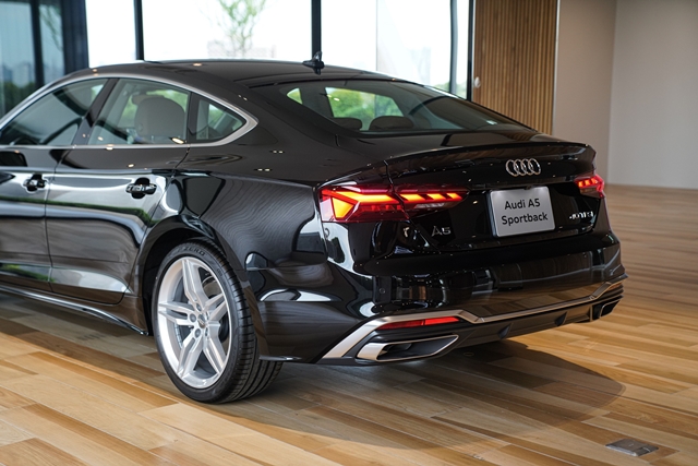 รูปภาพ อาวดี้ Audi A5 Sportback 45 TFSI quattro S line Black Edition ปี 2020