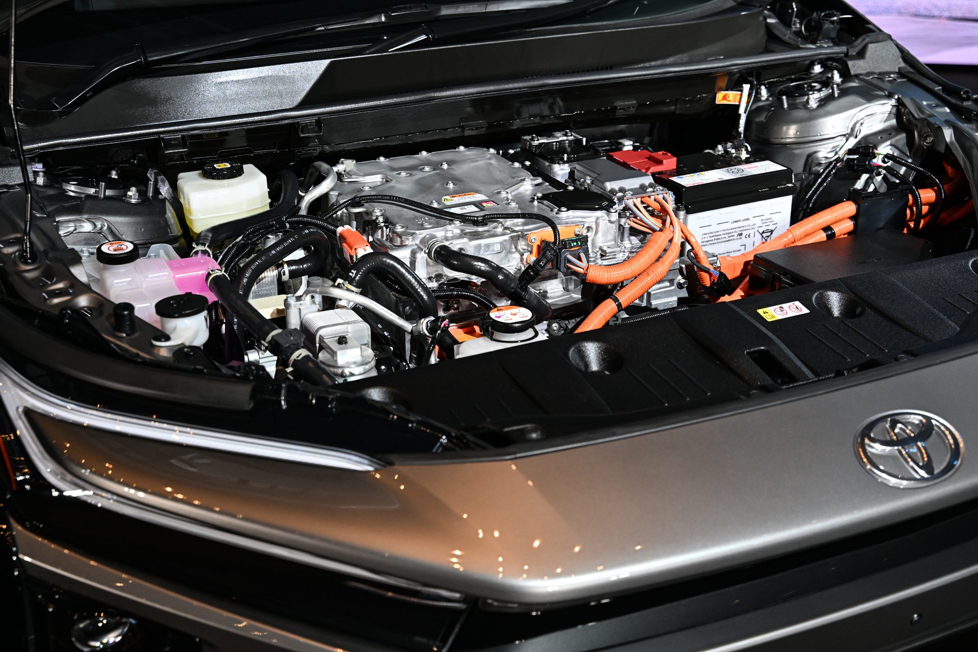 รูปภาพ โตโยต้า Toyota bZ bZ4X AWD ปี 2025