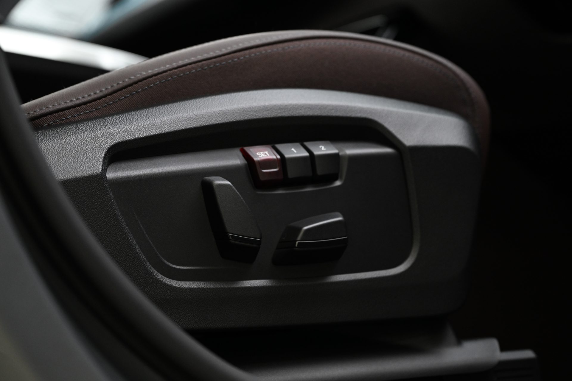 รูปภาพ บีเอ็มดับเบิลยู BMW i X1 eDrive20L M Sport ปี 2025