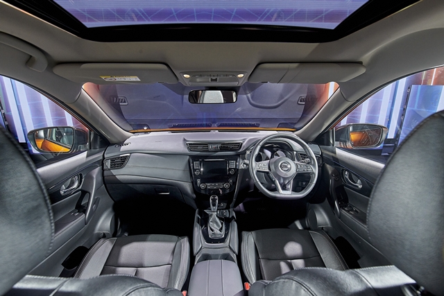 รูปภาพ นิสสัน Nissan X-Trail 2.5V 2WD 2019 ปี 2019
