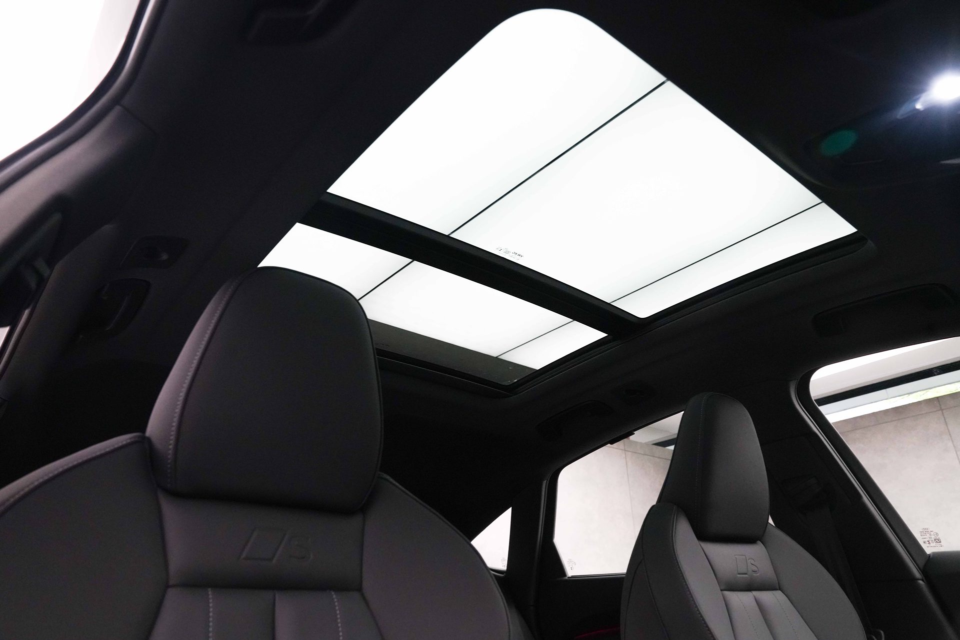 รูปภาพ อาวดี้ Audi Q5 Sportback e hybrid quattro Tech Pro ปี 2025