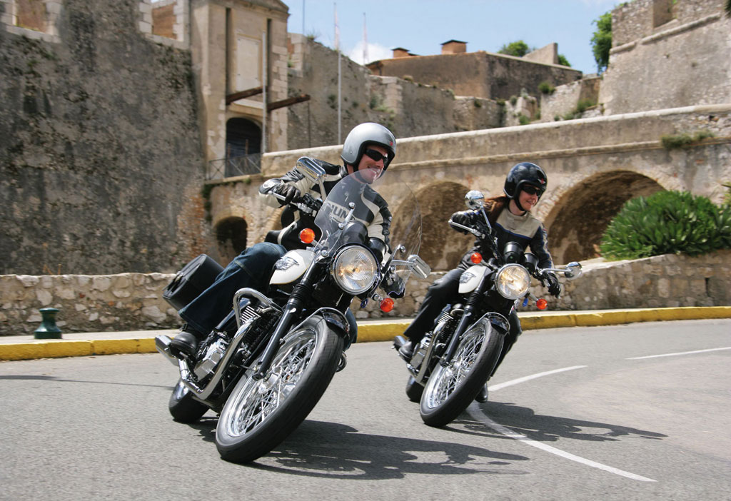 รูปภาพ ไทรอัมพ์ Triumph Bonneville T100 ปี 2015